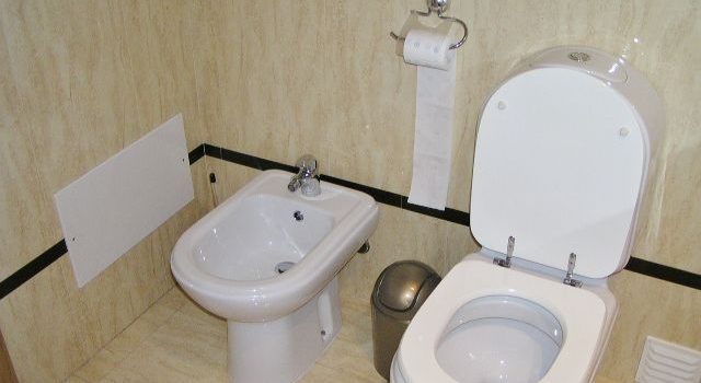 洗面台の重要性と水漏れ対策の知識